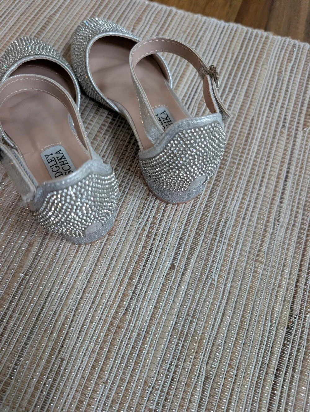 Badgley Mischka Girls Silver Rhinestone Heels Sz 10